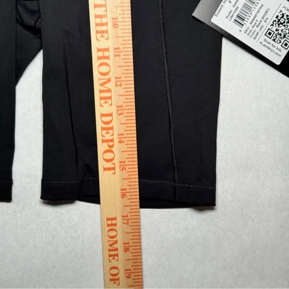 ARC'TERYX Essent High Rise Shorts Stretch Pull On 8" Women's Size 2 Black  - NEW - Picture 9 of 10